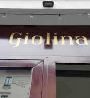 Insegna Giolina (Pizzeria Giolina, Milano)