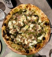 Salsiccia e Friarielli (pizzeria Decimo Scalo, Caserta)