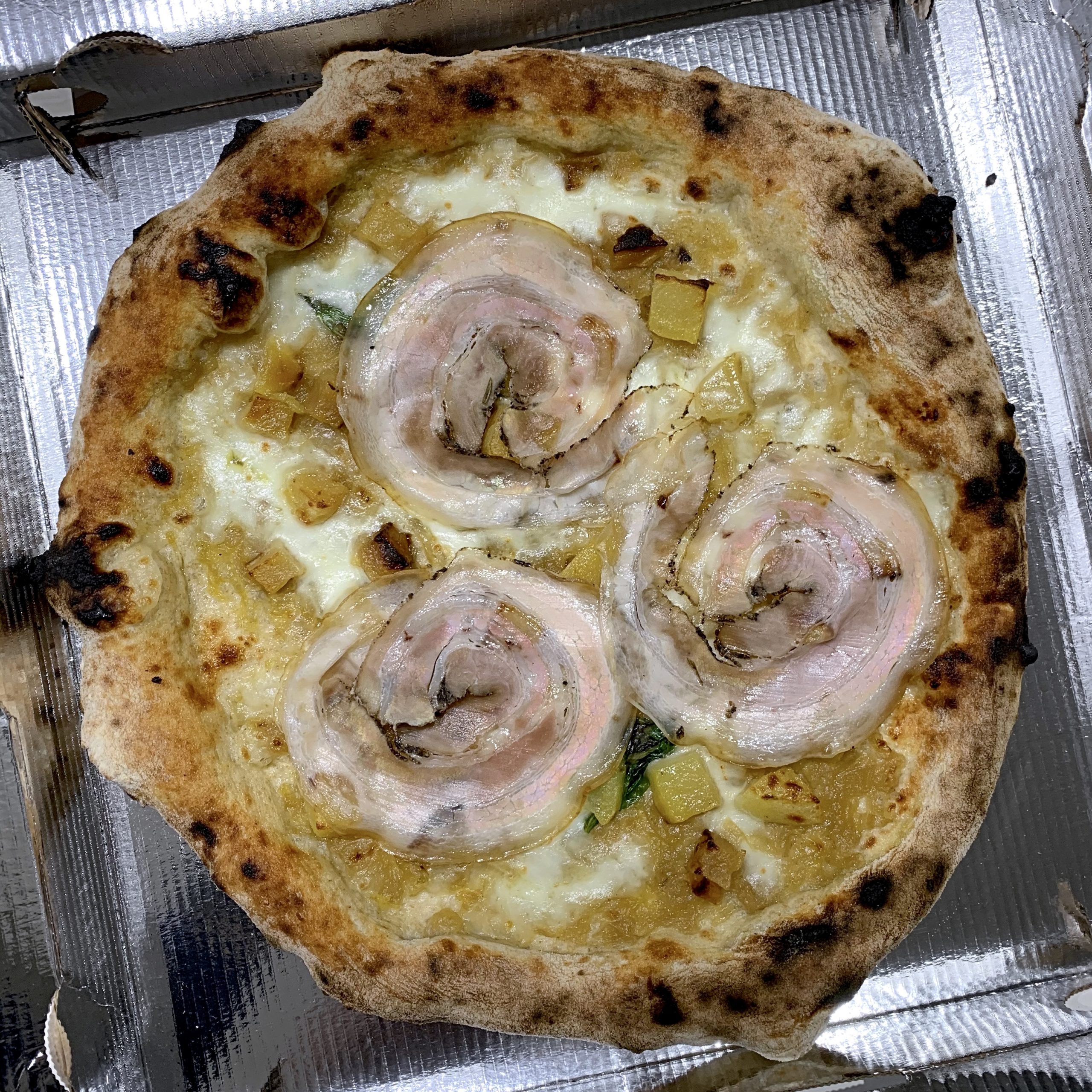 Pizza arista e patate (Nascostoposto, Terni)