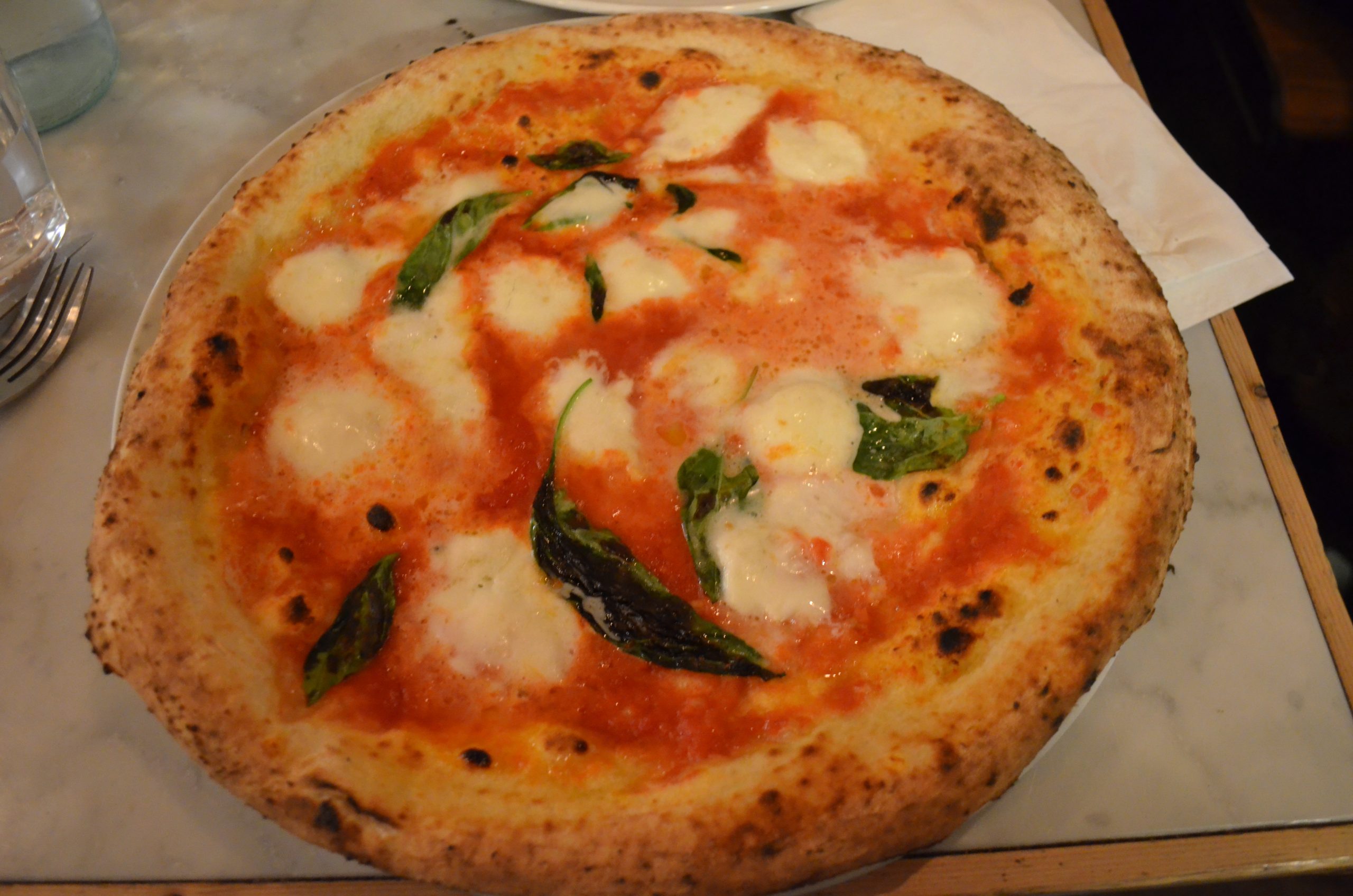 santa-maria-ealing-pizza-place-in-london-garage-pizza