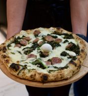 Salsiccia, provola e friarielli di Capuano's Pizzeria 7.0