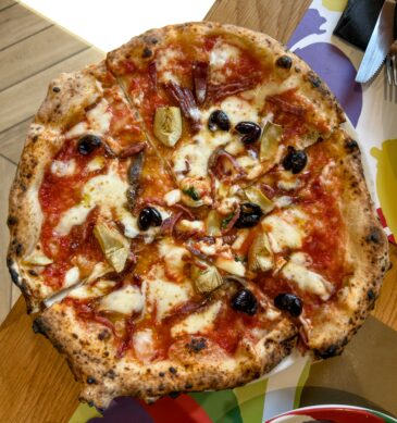 Pizzeria Salvo (Riviera di Chiaia, Napoli)