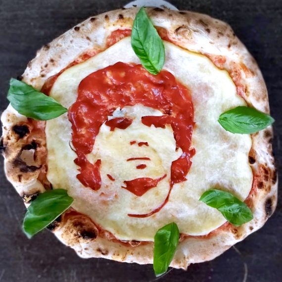 Pizza dedicata a Maradona