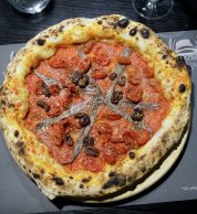 Marinara con alici (Pizzeria Da Lioniello, Succivo, Caserta)