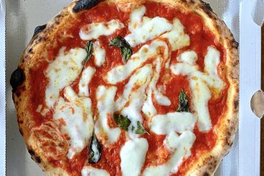 Pranzo e cena a domicilio: la Pizza è il piatto più ordinato nel mondo