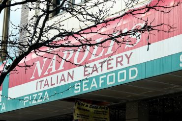 napoli's italian eatery