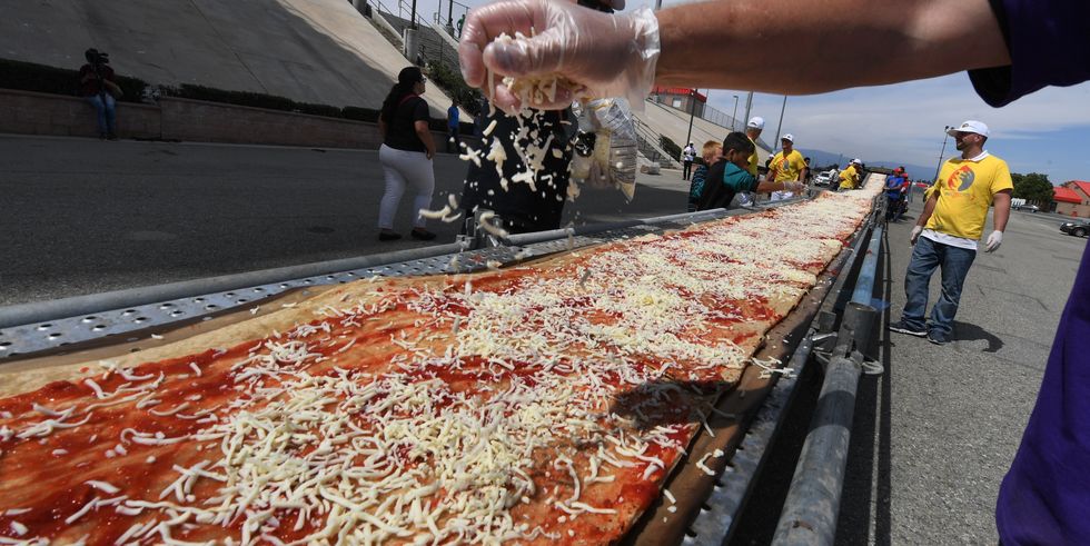 Pizza più lunga del mondo in California