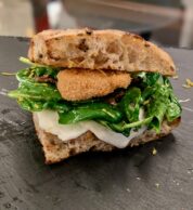 Focaccia ripiena (pizzeria La Bolla, Caserta)