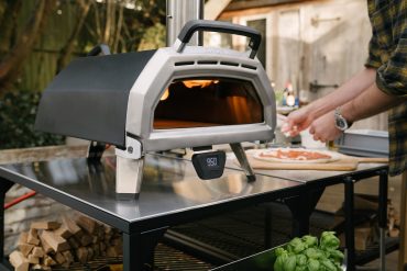 AVPN consiglia forno Ooni per pizza in casa