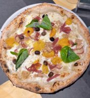 Pizza La Tuna (Pizzeria Vurria, Milano)
