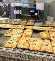 Pizza in teglia (Peach Pit Pizzeria Donnarumma, Como)