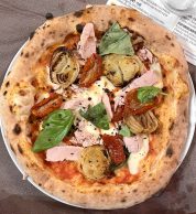 Tonno & Cipolla (Pizzeria Il Gambero d'Oro, Gaggiano, Milano)