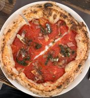 Pizza Coregone e capperi (Pizzeria P, Lissone, Monza)