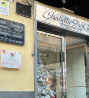 Esterno (Pizzeria Isabella De Cham Pizza Fritta, Napoli)