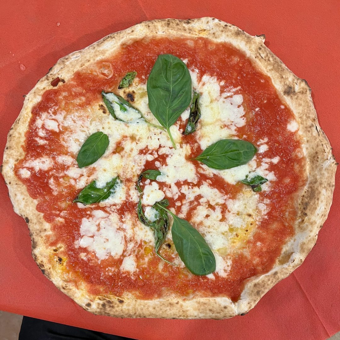 Margherita (Insolito La Pizzeria Gourmet, Napoli)
