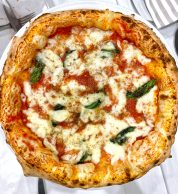 Provola e pepe (Angelo Pezzella - Pizzeria con cucina, Roma)