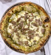 Pizza Martucci (Angelo Pezzella - Pizzeria con cucina, Roma)