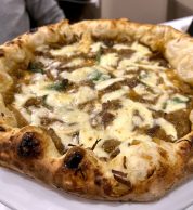 Pizza Genovese (Angelo Pezzella - Pizzeria con cucina, Roma)
