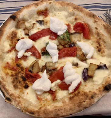 Pizza con spuma (Pizzeria Pinterrè, Bologna)