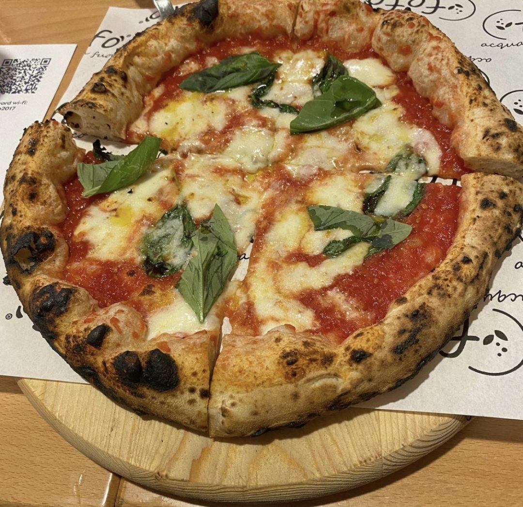 Pizza Margherita (Pizzeria Fofò, Caserta)