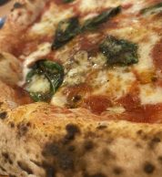 Pizza Provola e pepe (Pizzeria Fofò, Caserta)