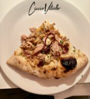 Tonno e cipolla (pizzeria Cambiamenti di Ciccio vitello, Caserta)