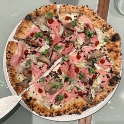 Confine - Pizza e Cantina, Milano