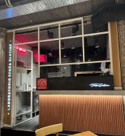 Locale (Federico Guardascione - il colmo del pizzaiolo, Napoli)