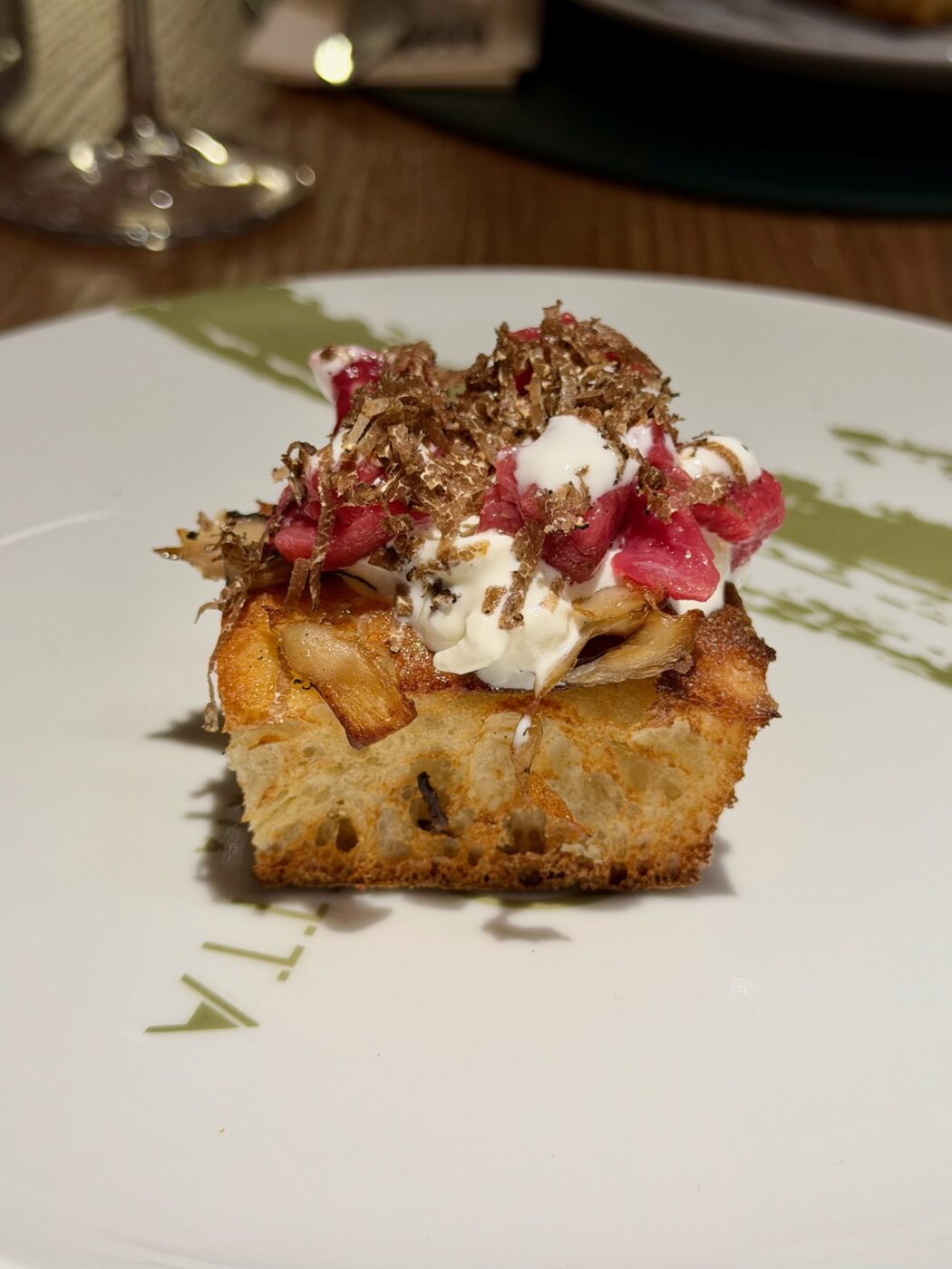 Pizza in teglia (pizzeria Raf Bonetta, Napoli)