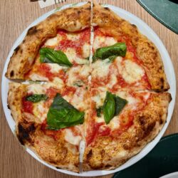 Margherita (pizzeria Raf Bonetta, Napoli)