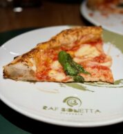 Margherita (pizzeria Raf Bonetta, Napoli)