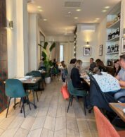 Interno (pizzeria Avenida Calò, Roma)