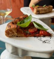 Nero di Marinara (pizzeria Avenida Calò, Roma)