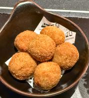 Olive ascolane (Controluce Pizzeria, Porto Sant’Elpidio)