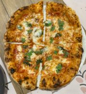 Provola e Pepe (Pizzeria Maida di Giuseppe Casale, San Prisco, Caserta)