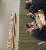 Locale (Ué mammà Pizzeria, Acerra, Napoli)