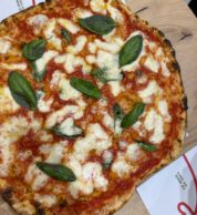 Margherita (Ué mammà Pizzeria, Acerra, Napoli)