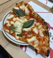 Margherita (Ué mammà Pizzeria, Acerra, Napoli)