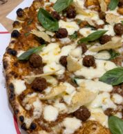 Pizza Ué Mammà (Ué mammà Pizzeria, Acerra, Napoli)