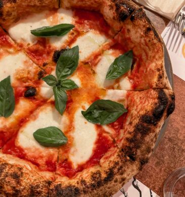 Margherita (pizzeria Le Tre Farine, Catania)