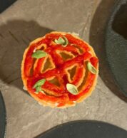 Pizza fritta destrutturata dolce (pizzeria Alterego, Andria)