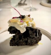 Spicchio al nero di seppia (pizzeria Brando, Gioia Del Colle)