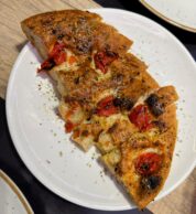 Focaccia Pugliese (pizzeria Oltre, Barletta)