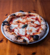 Margherita (pizzeria Mezzometro, Senigallia)