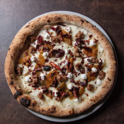 I peperoni fanno opposizione (pizzeria Farina, Pesaro)