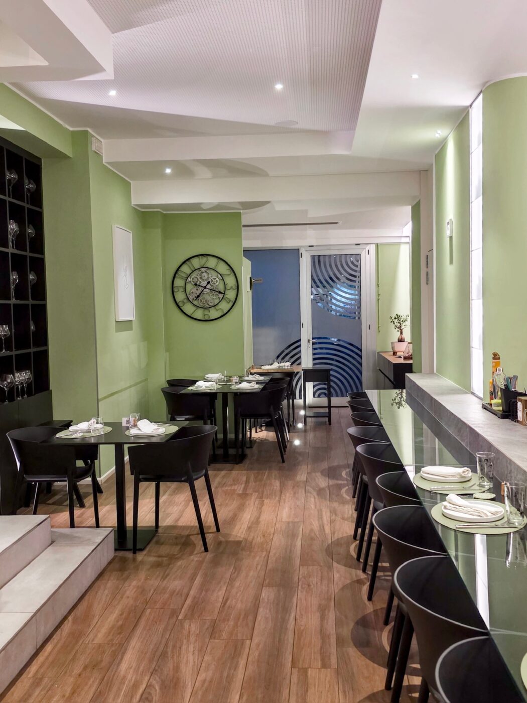 Interno (pizzeria Quarantotto, Roseto degli Abruzzi)