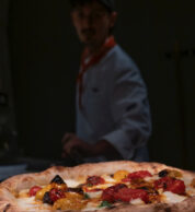 Margherita bruciata (pizzeria Brando, Gioia Del Colle)