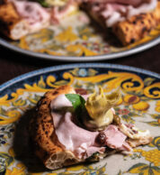 Capricciosa (pizzeria Lievita, Monsampolo de Tronto)