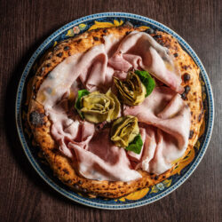 Capricciosa (pizzeria Lievita, Monsampolo de Tronto)