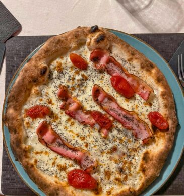 Base bianca (pizzeria Alla Lampara, Udine)